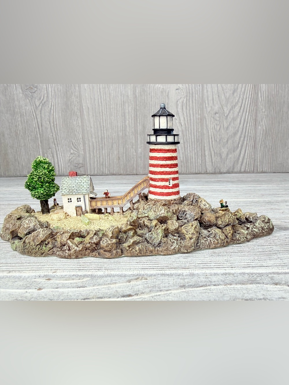 Danbury Mint Seaside town scenery light house point model decoration miniature